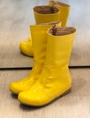 Botas Amarillas